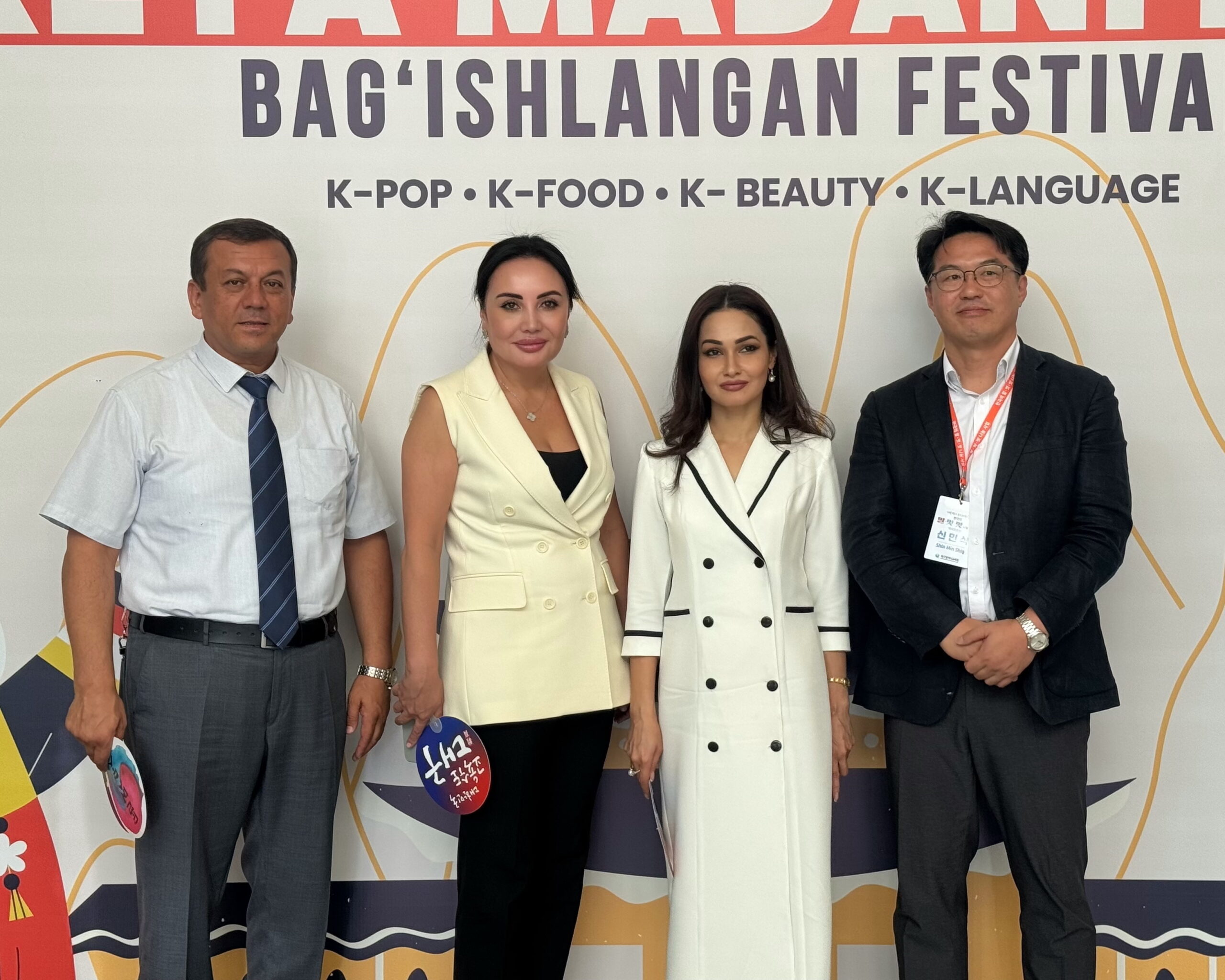 You are currently viewing Nizomiy nomidagi O’zbekiston Milliy pedagogika universiteti akademik litseyida Koreya madaniyatiga bag’ishlangan festival bo’lib o’tdi