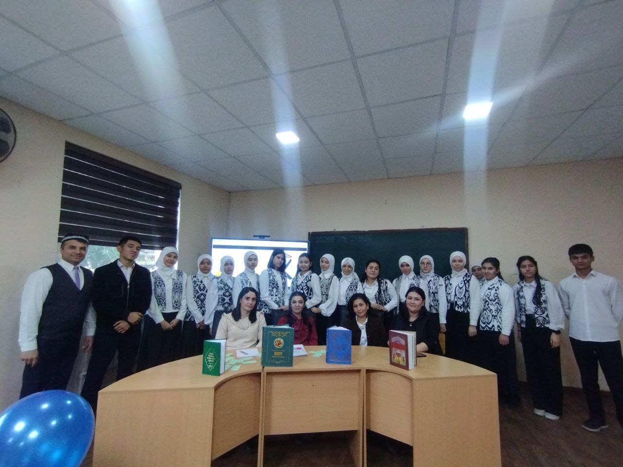 Read more about the article “ENG ZUKKO KITOBXON” TANLOVINING I BOSQICH JARAYONIDAN